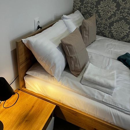 Apartamenty Dbrw Jezyce Posen Exterior foto