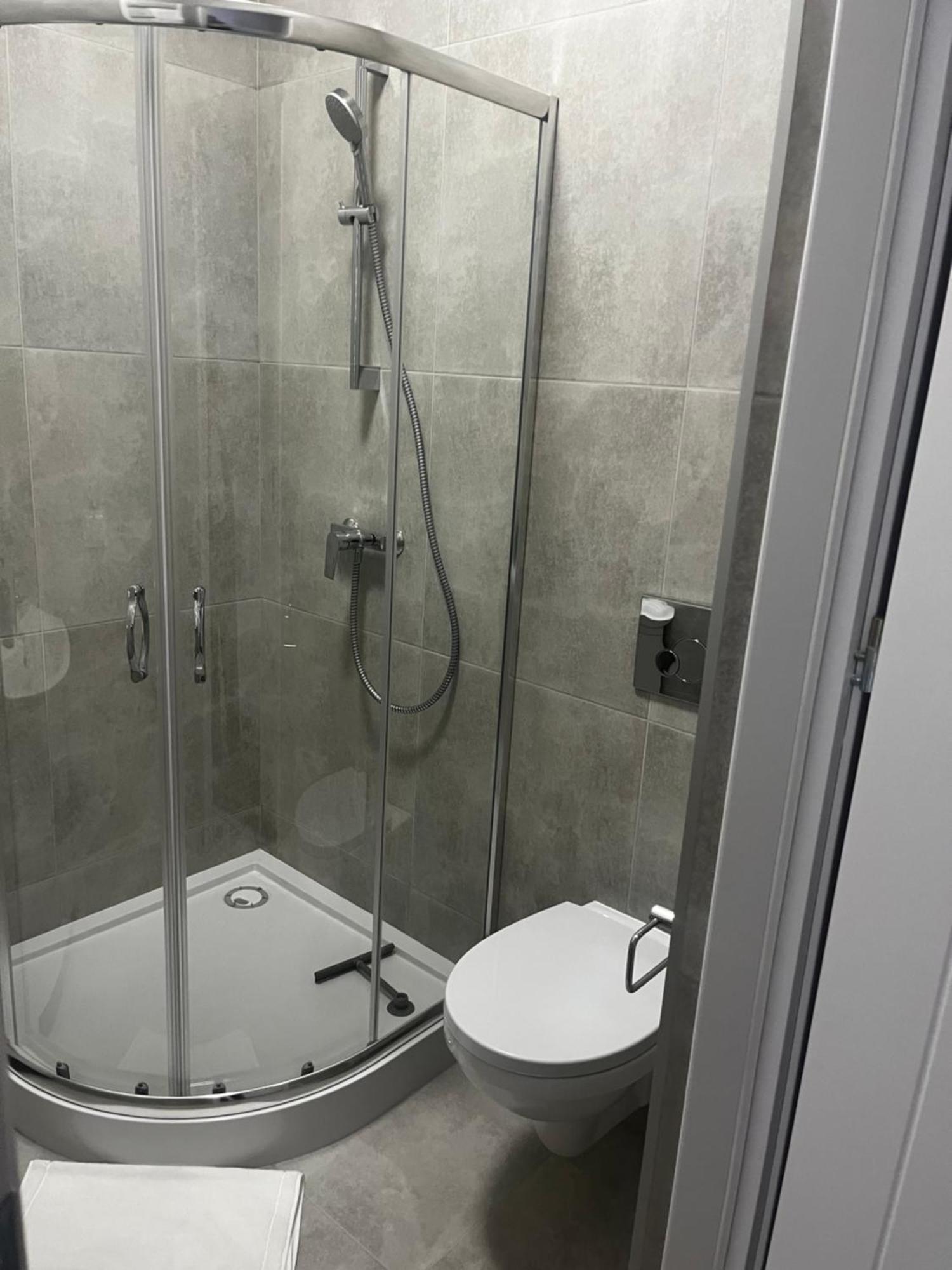 Apartamenty Dbrw Jezyce Posen Exterior foto